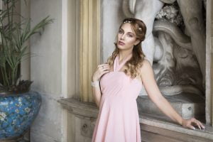 Высокооплачиваемая работа для девушек в эскорте Сургут