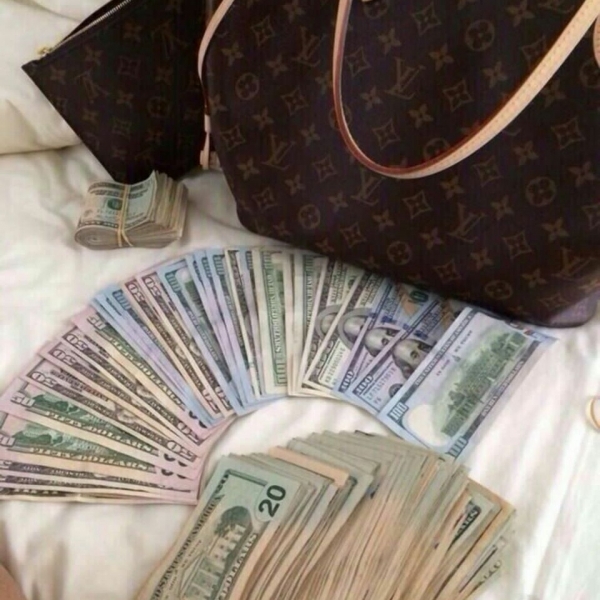 Обращаясь ко мне, ты можешь быть уверенна в полной конфиденциальности!