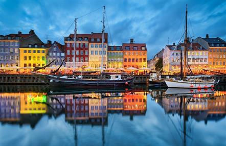 Работа для девушек в Дании