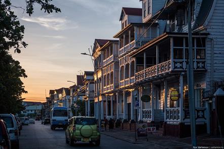 Работа для девушек в Суринаме